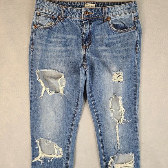 Forever 21 Premium Women's Jeans Size 27 (30x30)‎ Tapered Leg Distressed - Picture 3 of 9